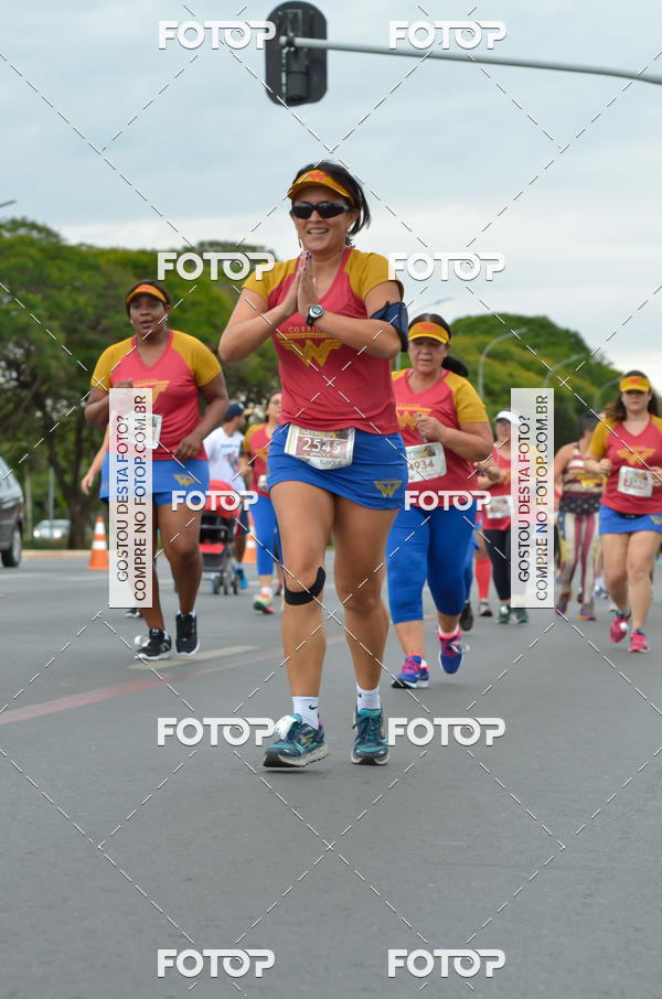Buy your photos of the eventCorrida Mulher-Maravilha - Bras�lia on Fotop