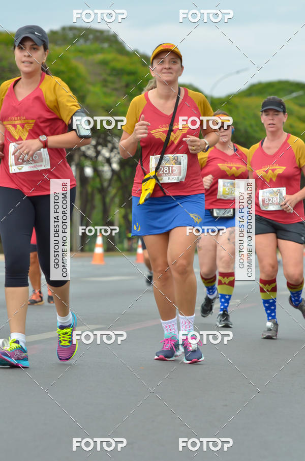 Buy your photos of the eventCorrida Mulher-Maravilha - Bras�lia on Fotop