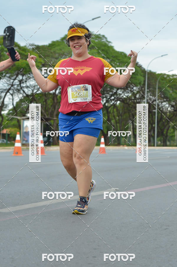 Buy your photos of the eventCorrida Mulher-Maravilha - Bras�lia on Fotop