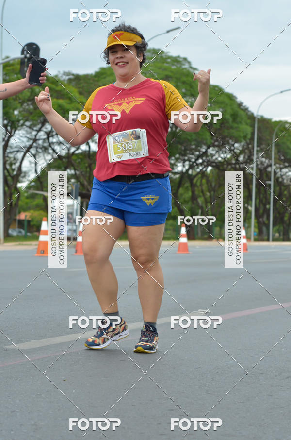 Buy your photos of the eventCorrida Mulher-Maravilha - Bras�lia on Fotop