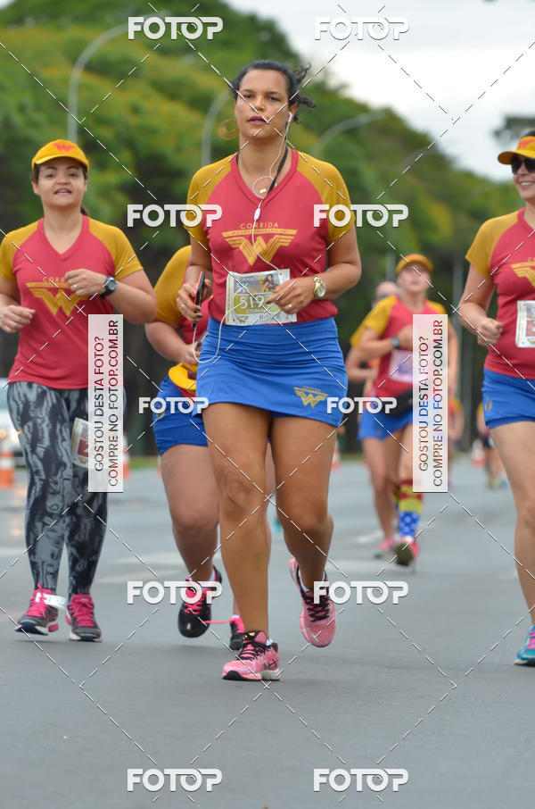 Buy your photos of the eventCorrida Mulher-Maravilha - Bras�lia on Fotop