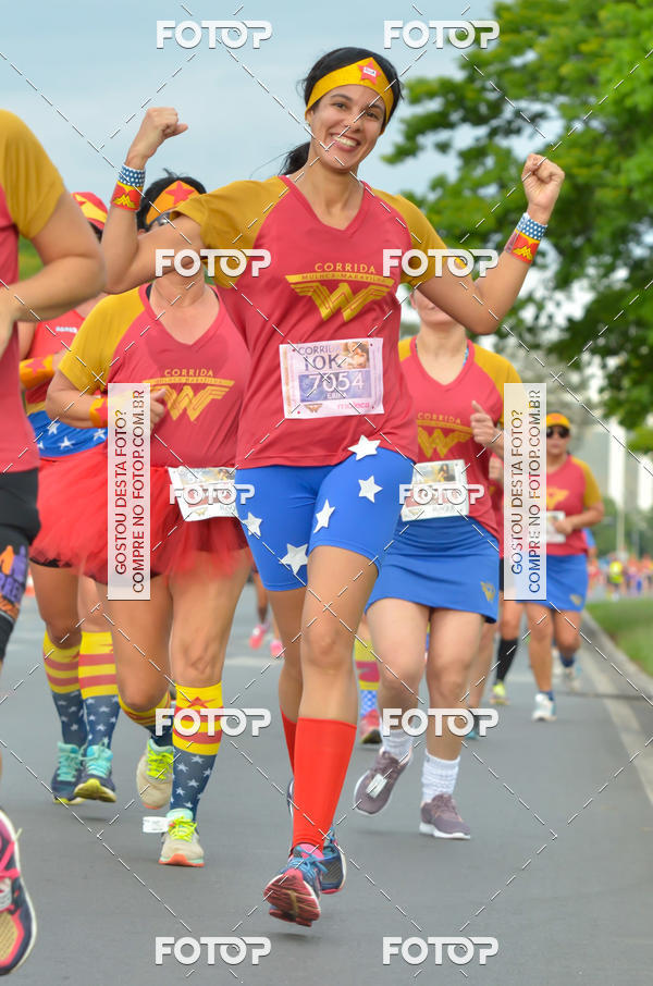 Buy your photos of the eventCorrida Mulher-Maravilha - Bras�lia on Fotop