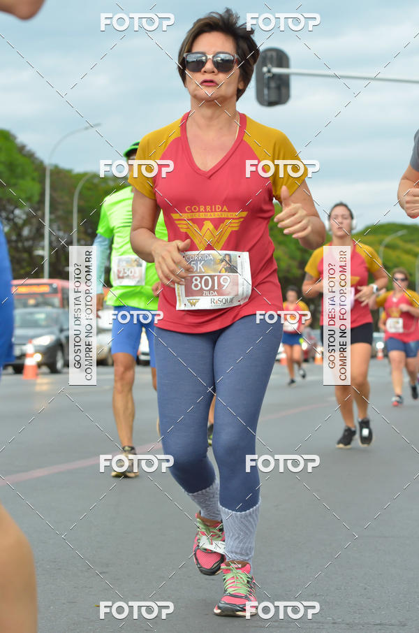 Buy your photos of the eventCorrida Mulher-Maravilha - Bras�lia on Fotop