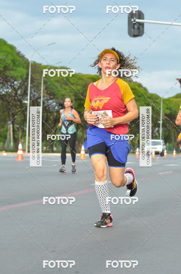 Buy your photos of the eventCorrida Mulher-Maravilha - Bras�lia on Fotop