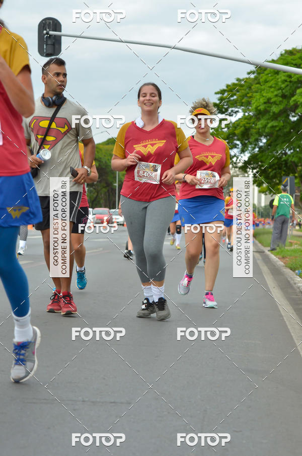 Buy your photos of the eventCorrida Mulher-Maravilha - Bras�lia on Fotop