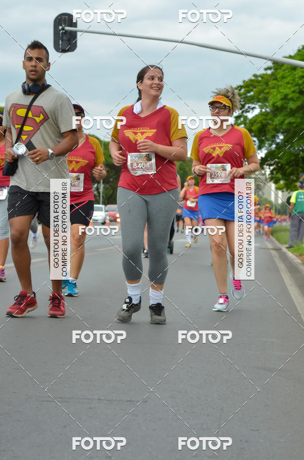 Buy your photos of the eventCorrida Mulher-Maravilha - Bras�lia on Fotop
