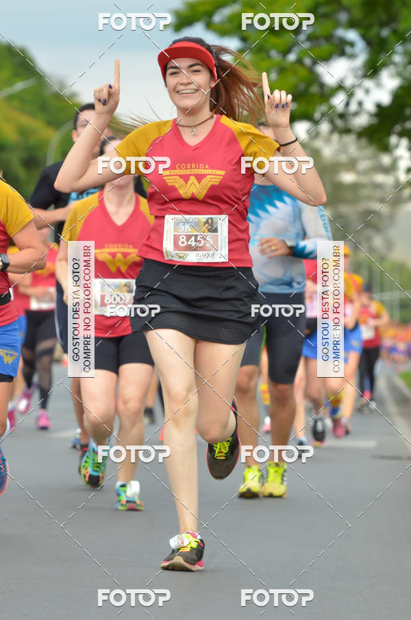 Buy your photos of the eventCorrida Mulher-Maravilha - Bras�lia on Fotop