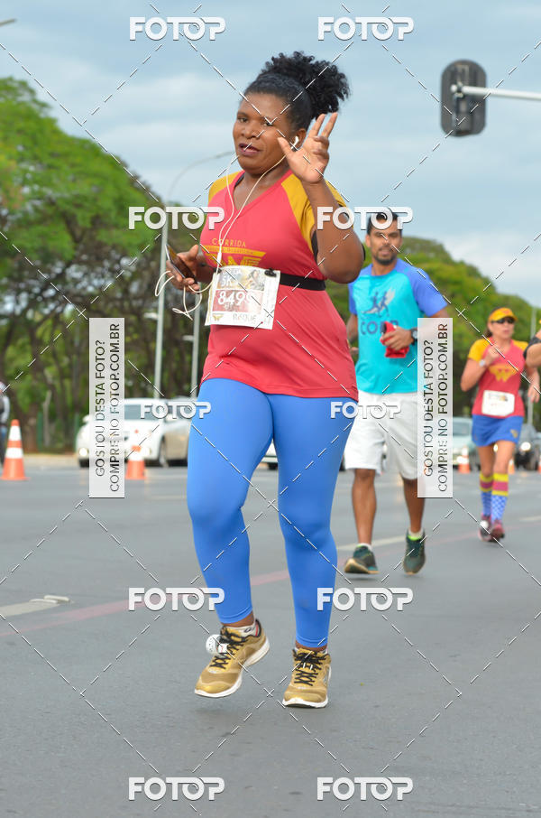 Buy your photos of the eventCorrida Mulher-Maravilha - Bras�lia on Fotop