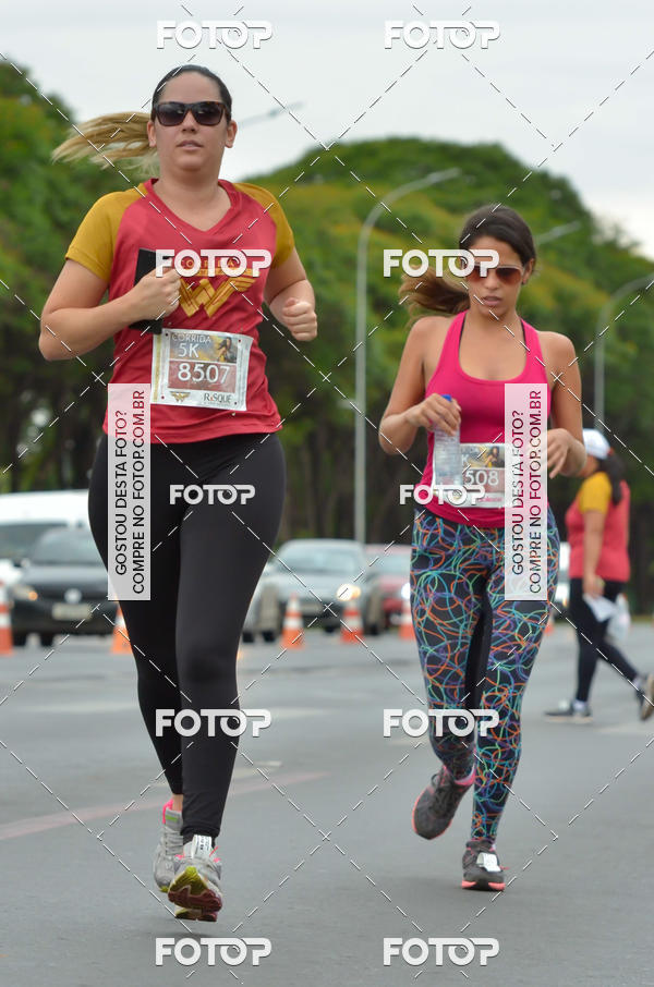 Buy your photos of the eventCorrida Mulher-Maravilha - Bras�lia on Fotop