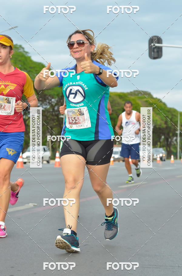Buy your photos of the eventCorrida Mulher-Maravilha - Bras�lia on Fotop