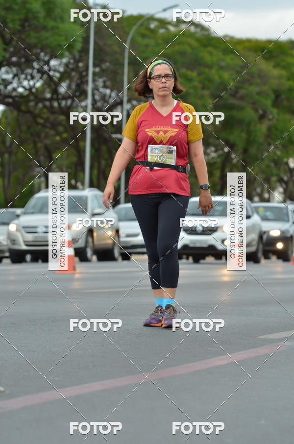 Buy your photos of the eventCorrida Mulher-Maravilha - Bras�lia on Fotop