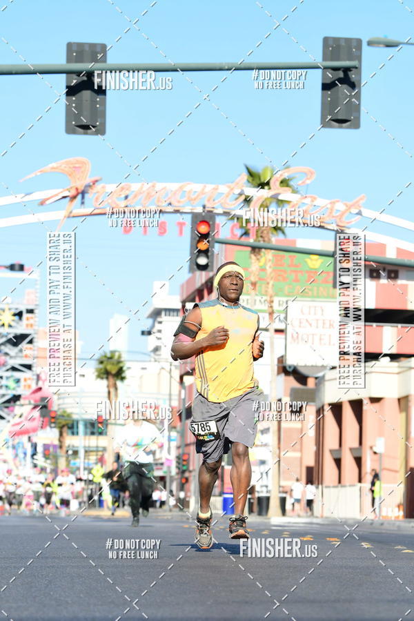 Buy your photos of the eventThe Color Run | Las Vegas on Fotop