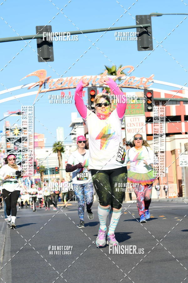 Buy your photos of the eventThe Color Run | Las Vegas on Fotop