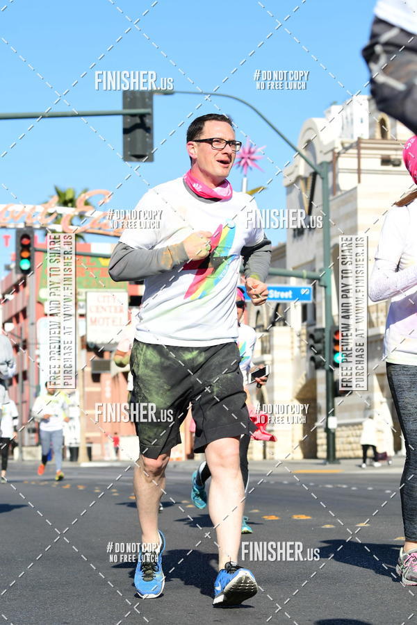 Buy your photos of the eventThe Color Run | Las Vegas on Fotop