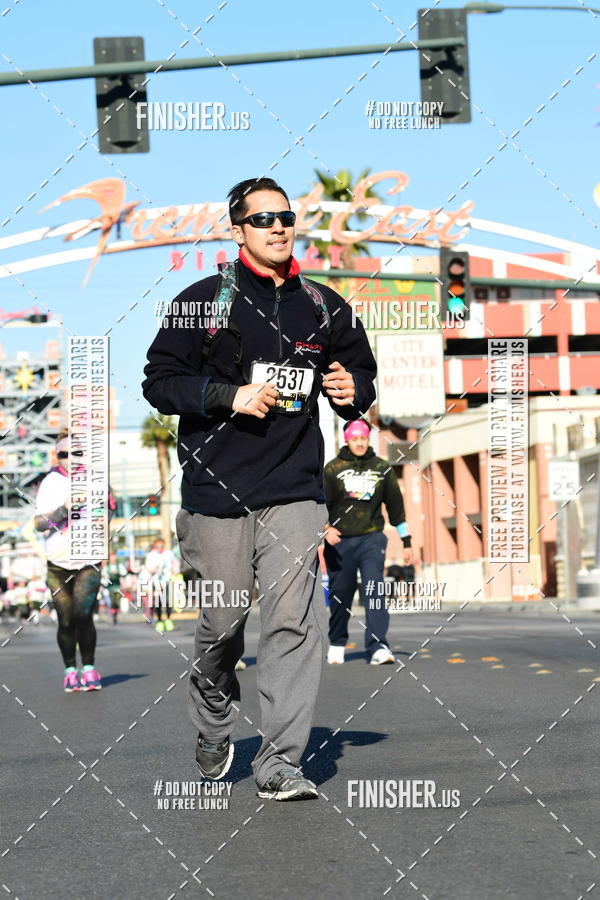 Buy your photos of the eventThe Color Run | Las Vegas on Fotop