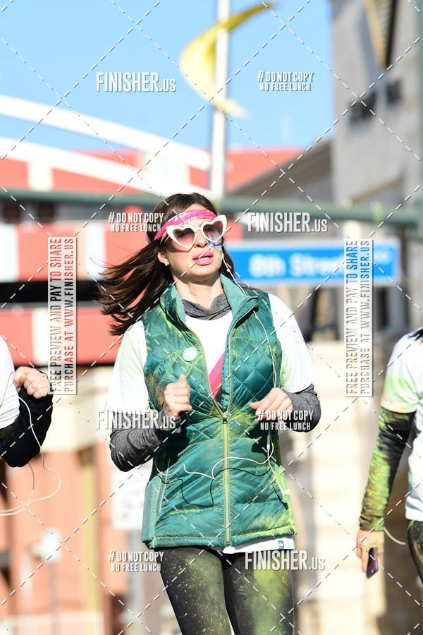 Buy your photos of the eventThe Color Run | Las Vegas on Fotop