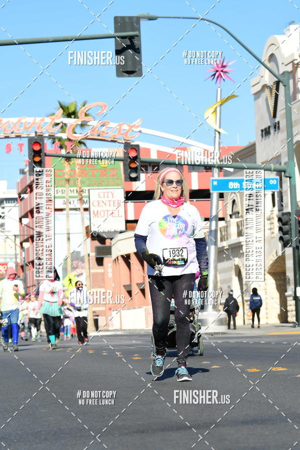 Buy your photos of the eventThe Color Run | Las Vegas on Fotop