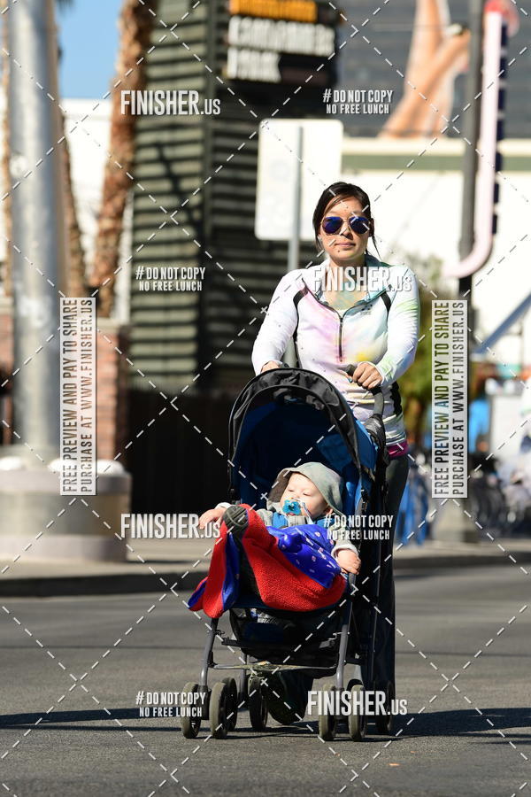 Buy your photos of the eventThe Color Run | Las Vegas on Fotop