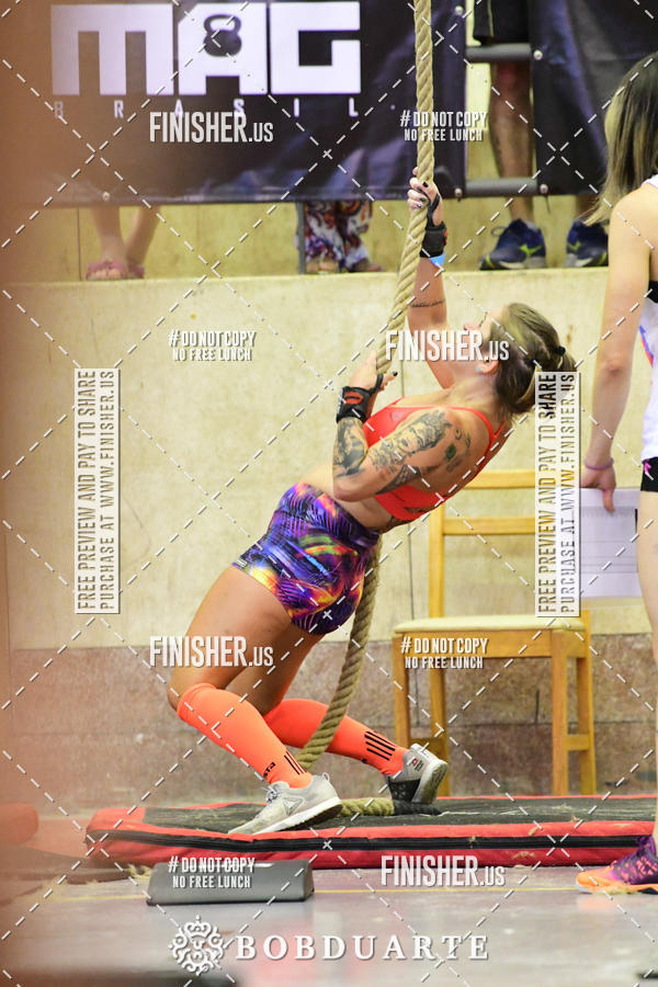 Buy your photos of the eventCrossFit Selection on Fotop