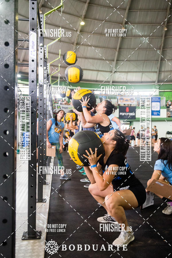 Buy your photos of the eventCrossFit Selection on Fotop