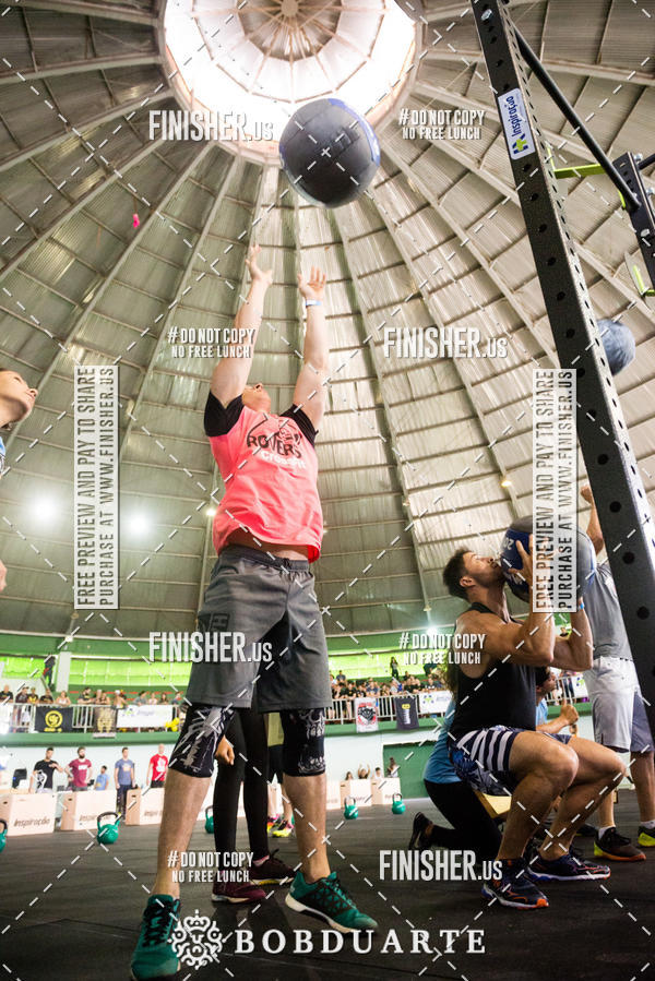 Buy your photos of the eventCrossFit Selection on Fotop