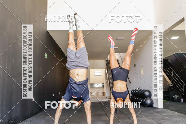 Buy your photos of the eventCROSSFIT ASSIS-SP FBIO E POLLYANA on Fotop