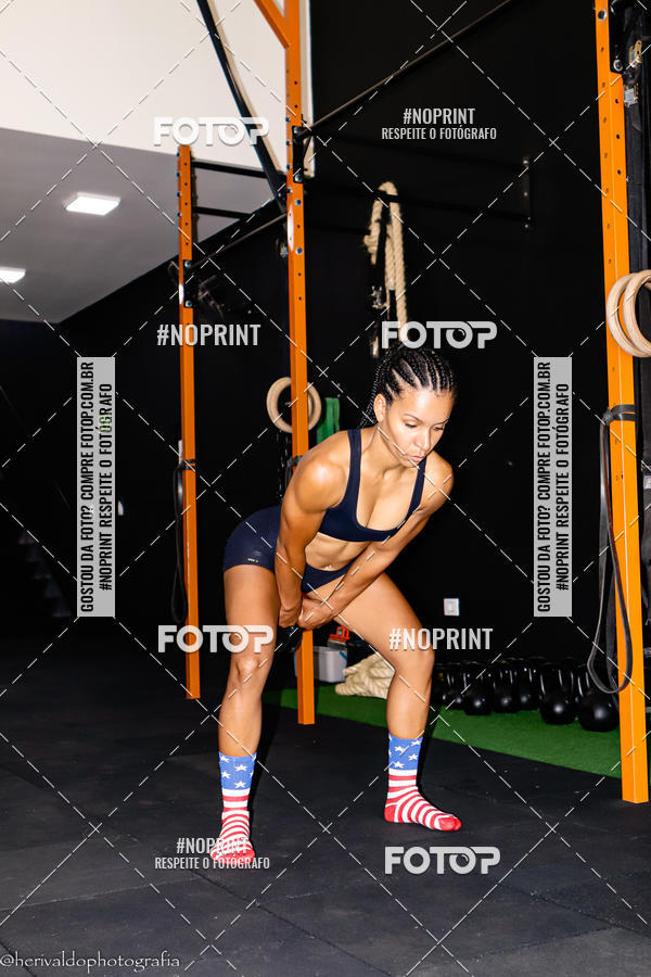 Buy your photos of the eventCROSSFIT ASSIS-SP FBIO E POLLYANA on Fotop