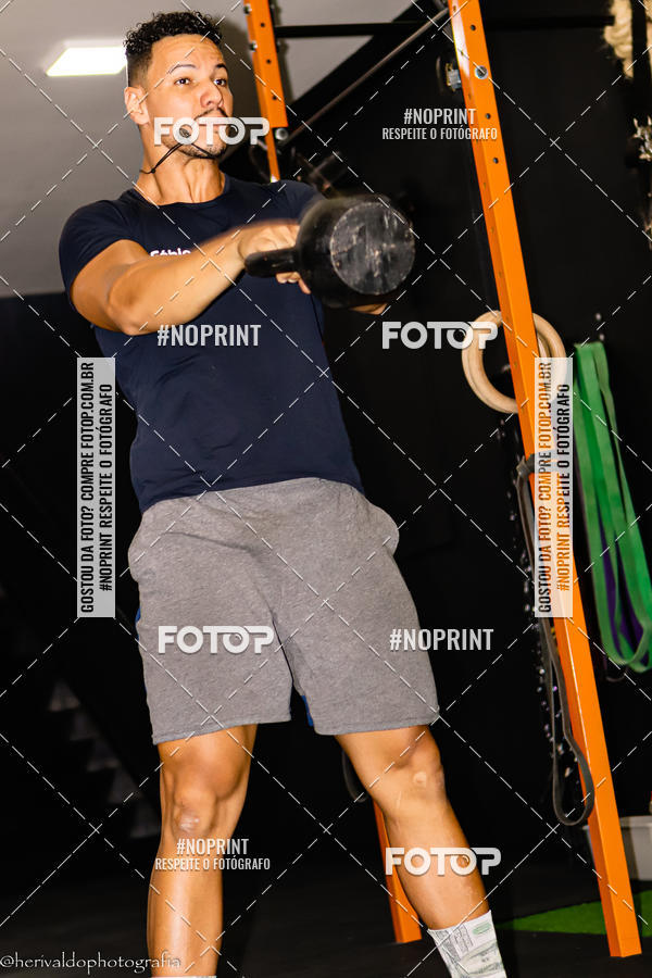 Buy your photos of the eventCROSSFIT ASSIS-SP FBIO E POLLYANA on Fotop