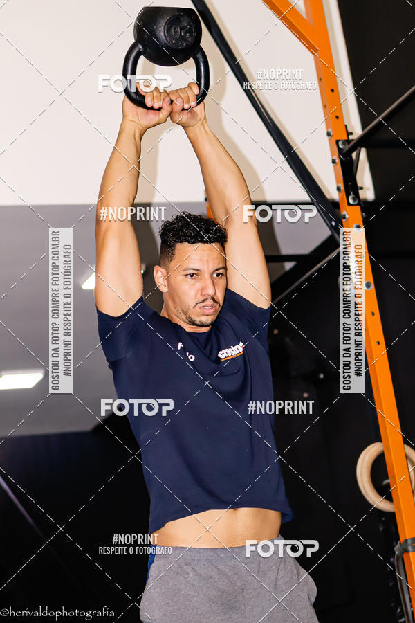 Buy your photos of the eventCROSSFIT ASSIS-SP FBIO E POLLYANA on Fotop