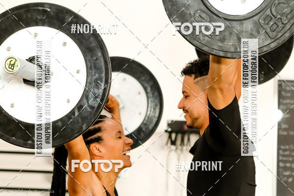 Buy your photos of the eventCROSSFIT ASSIS-SP FBIO E POLLYANA on Fotop