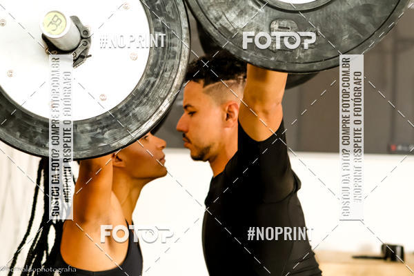 Buy your photos of the eventCROSSFIT ASSIS-SP FBIO E POLLYANA on Fotop