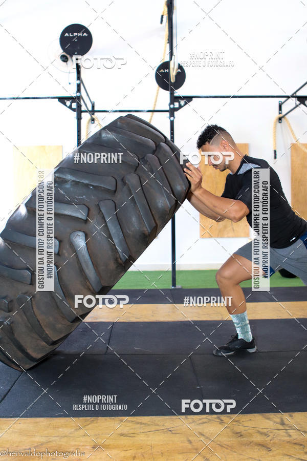 Buy your photos of the eventCROSSFIT ASSIS-SP FBIO E POLLYANA on Fotop