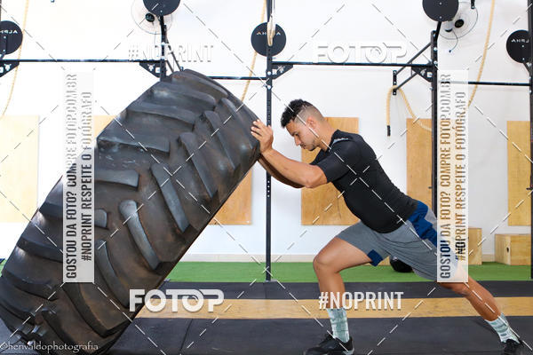 Buy your photos of the eventCROSSFIT ASSIS-SP FBIO E POLLYANA on Fotop