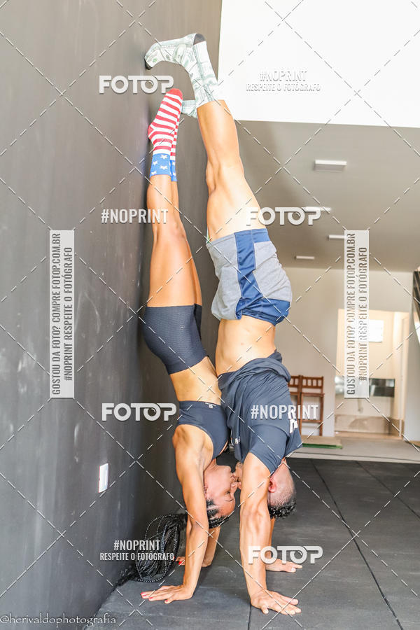 Buy your photos of the eventCROSSFIT ASSIS-SP FBIO E POLLYANA on Fotop