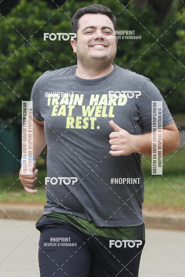 Buy your photos of the eventTreino Corre Brasil com Sorvete e Panettone (Parque Ibirapuera) on Fotop