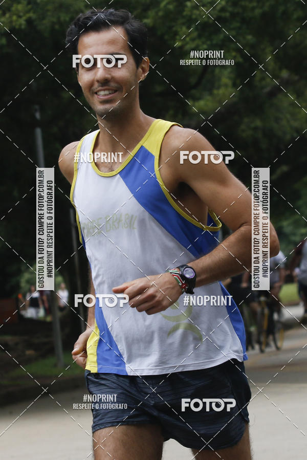 Buy your photos of the eventTreino Corre Brasil com Sorvete e Panettone (Parque Ibirapuera) on Fotop