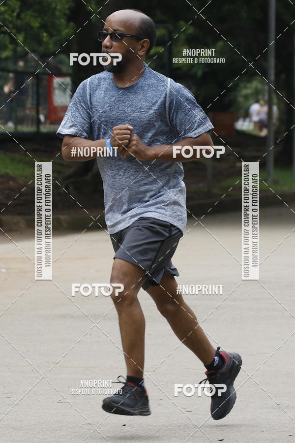 Buy your photos of the eventTreino Corre Brasil com Sorvete e Panettone (Parque Ibirapuera) on Fotop