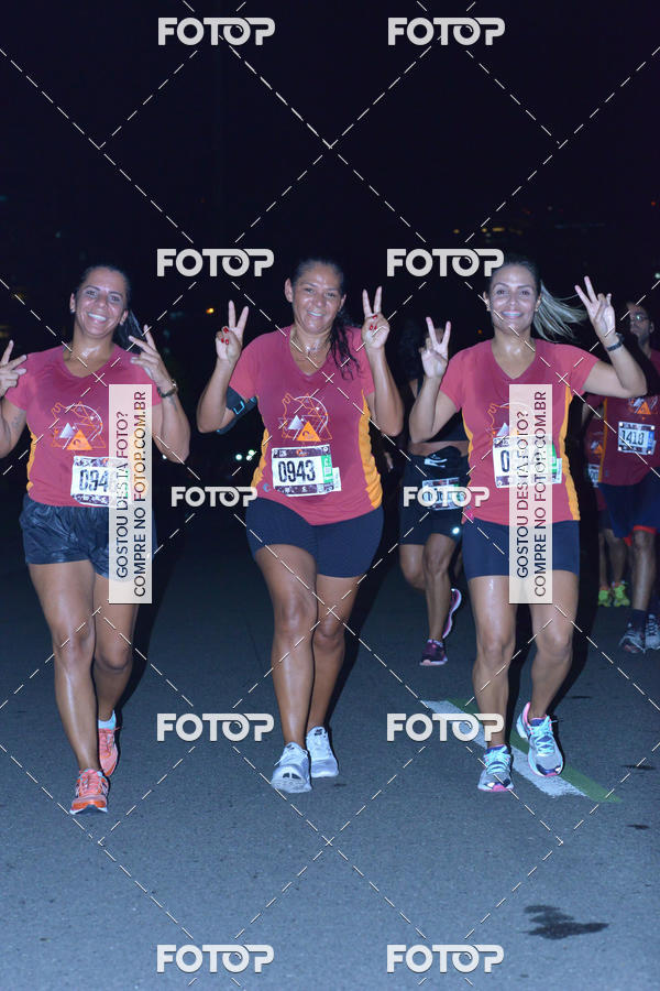 Buy your photos of the eventRun The Night - Rio de Janeiro on Fotop