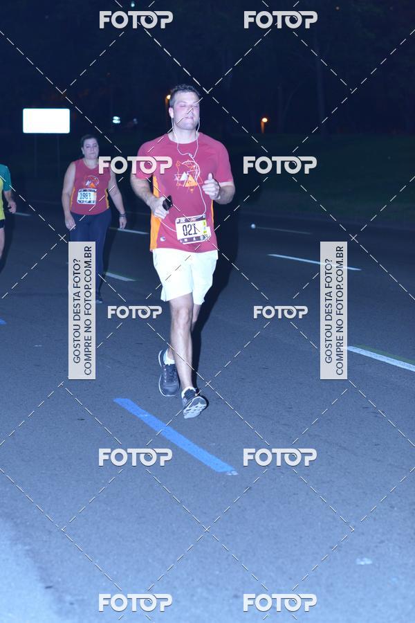 Buy your photos of the eventRun The Night - Rio de Janeiro on Fotop