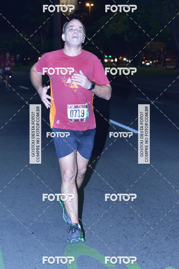 Buy your photos of the eventRun The Night - Rio de Janeiro on Fotop