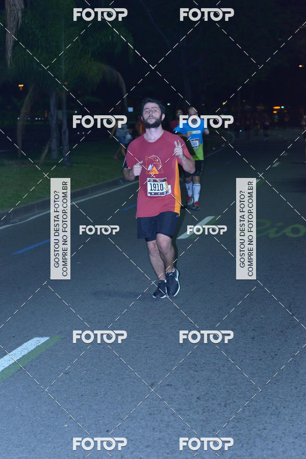 Buy your photos of the eventRun The Night - Rio de Janeiro on Fotop