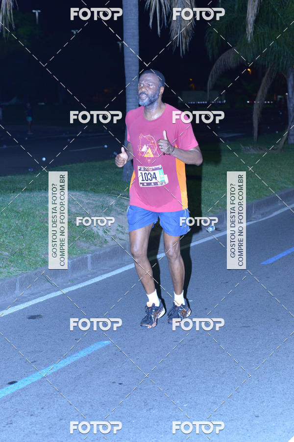 Buy your photos of the eventRun The Night - Rio de Janeiro on Fotop