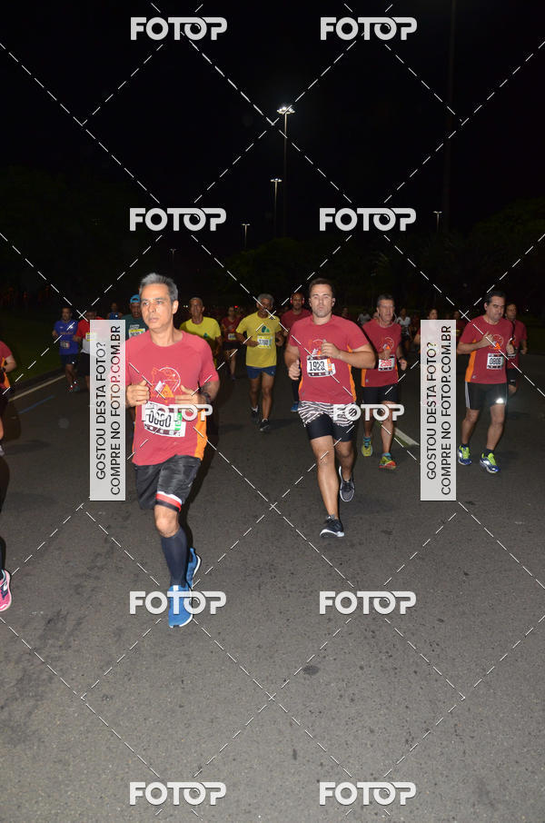 Buy your photos of the eventRun The Night - Rio de Janeiro on Fotop