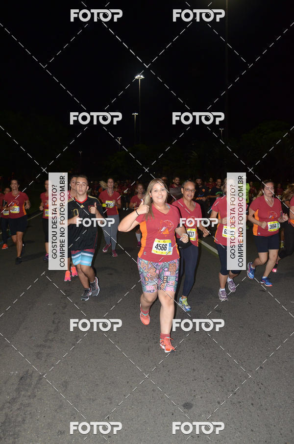 Buy your photos of the eventRun The Night - Rio de Janeiro on Fotop