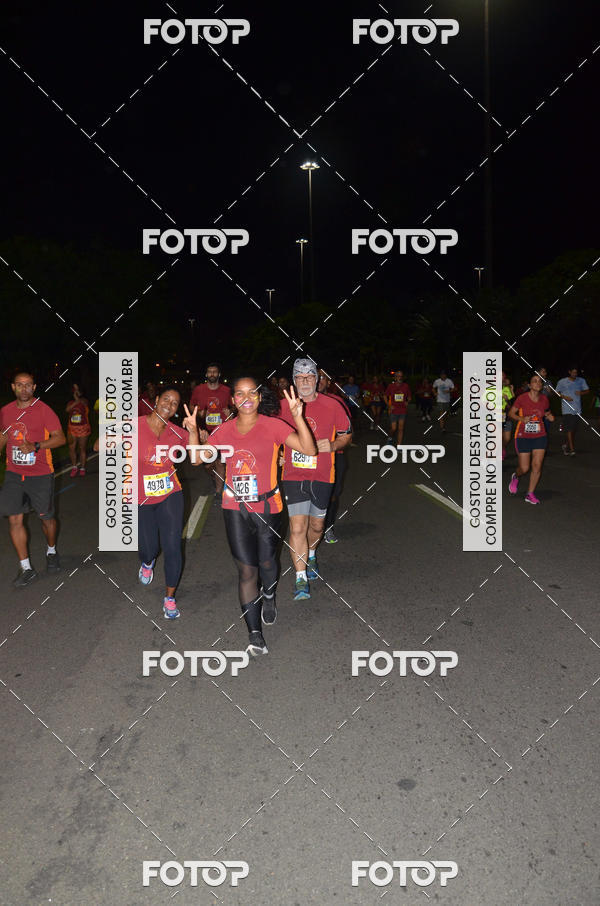 Buy your photos of the eventRun The Night - Rio de Janeiro on Fotop