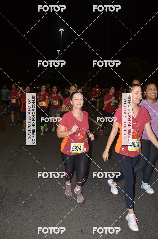 Buy your photos of the eventRun The Night - Rio de Janeiro on Fotop