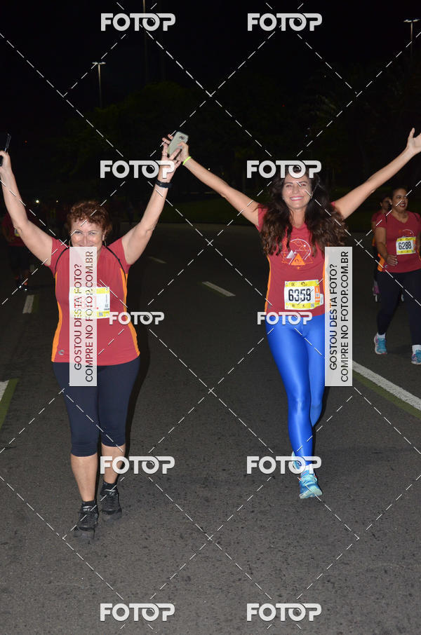 Buy your photos of the eventRun The Night - Rio de Janeiro on Fotop