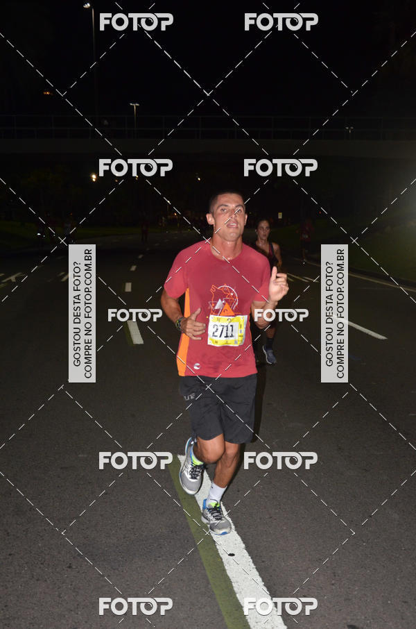 Buy your photos of the eventRun The Night - Rio de Janeiro on Fotop