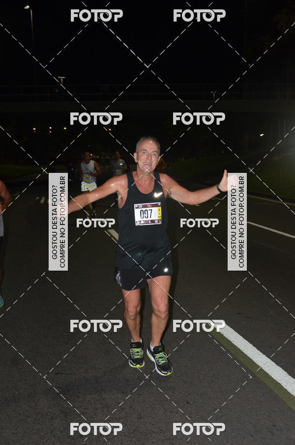 Buy your photos of the eventRun The Night - Rio de Janeiro on Fotop
