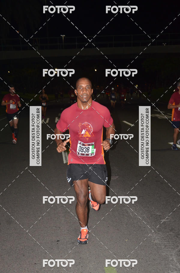 Buy your photos of the eventRun The Night - Rio de Janeiro on Fotop